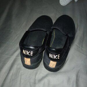 Courtside legend slide